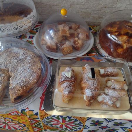 Bed&Breakfast Delle Palme Trapani Exterior foto