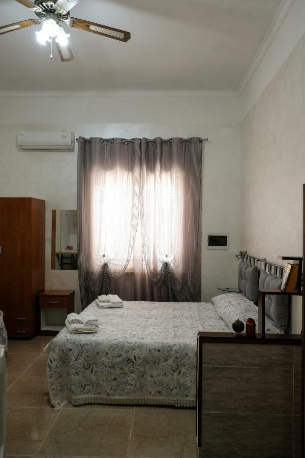 Bed&Breakfast Delle Palme Trapani Exterior foto